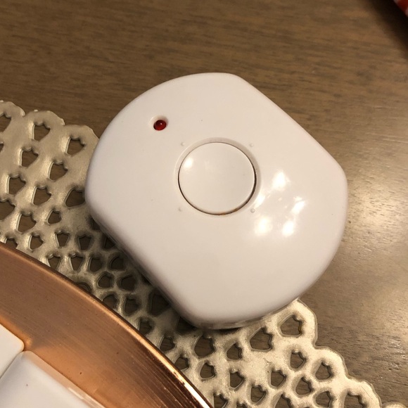 Set of 3 Under Cabinet Kitchen Closet Art Decor Lighting Lights With Remote - Picture 2 of 9